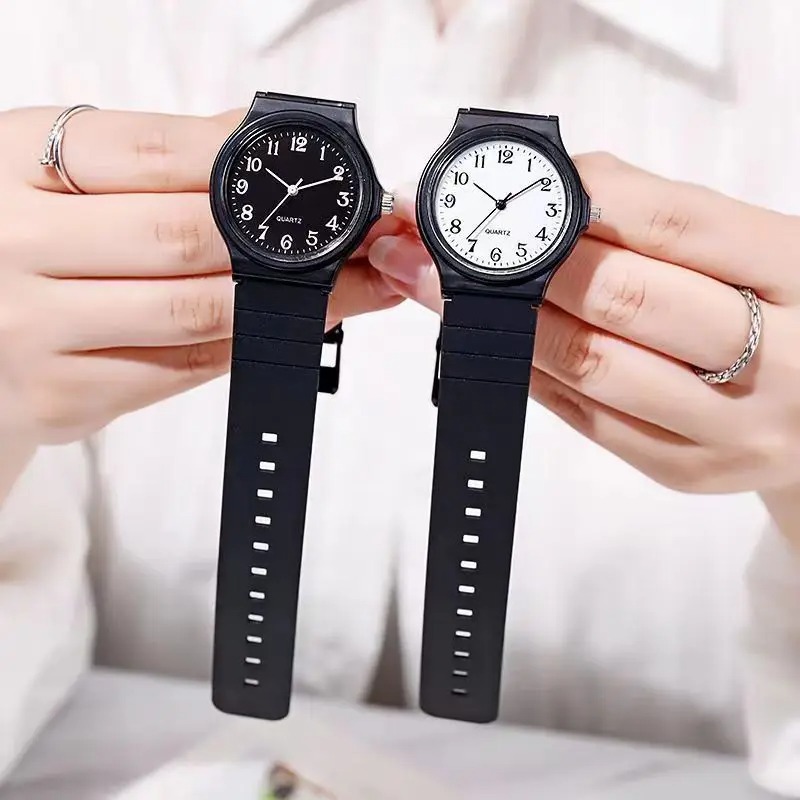 Prosty damski zegarek kwarcowy – Silicone Band Women recenzja i cena